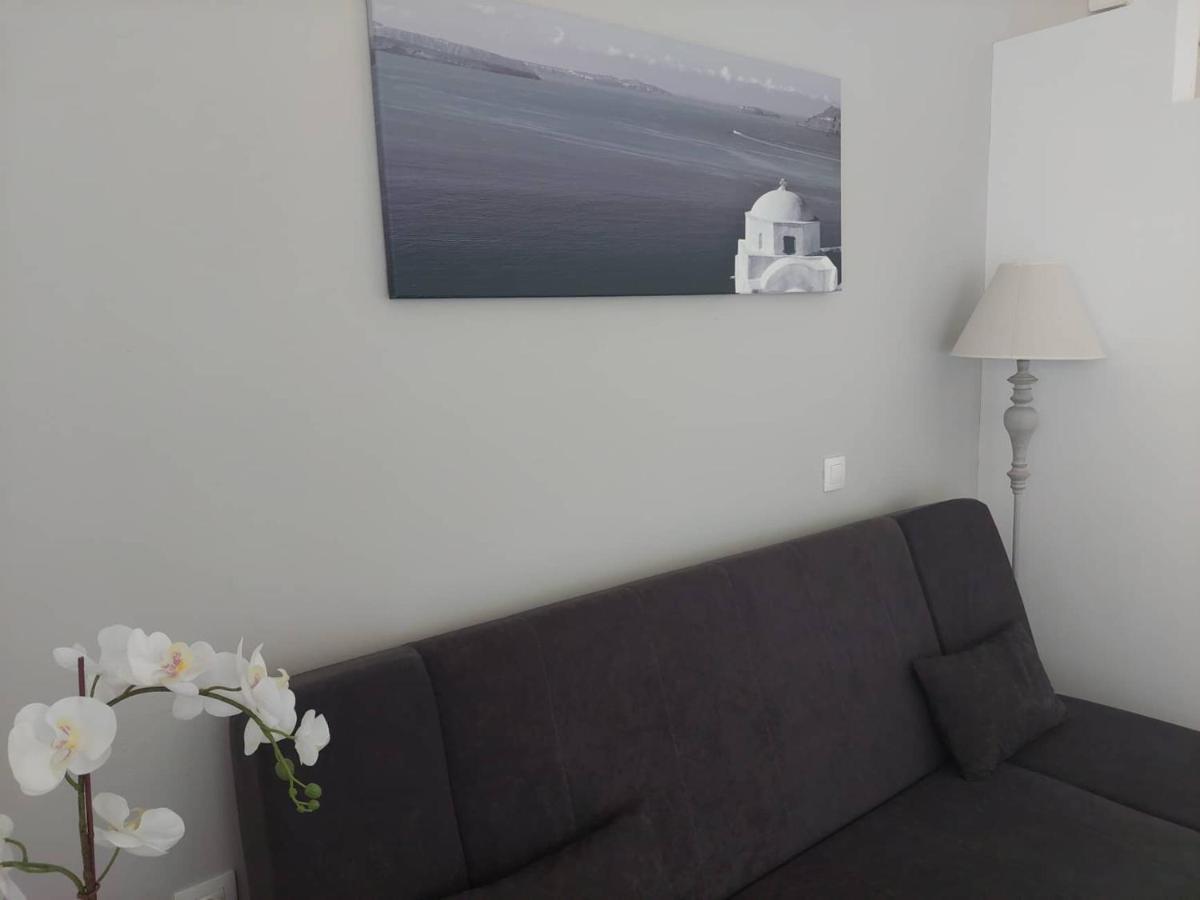 Anezinas Place Lejlighed Perissa  Eksteriør billede